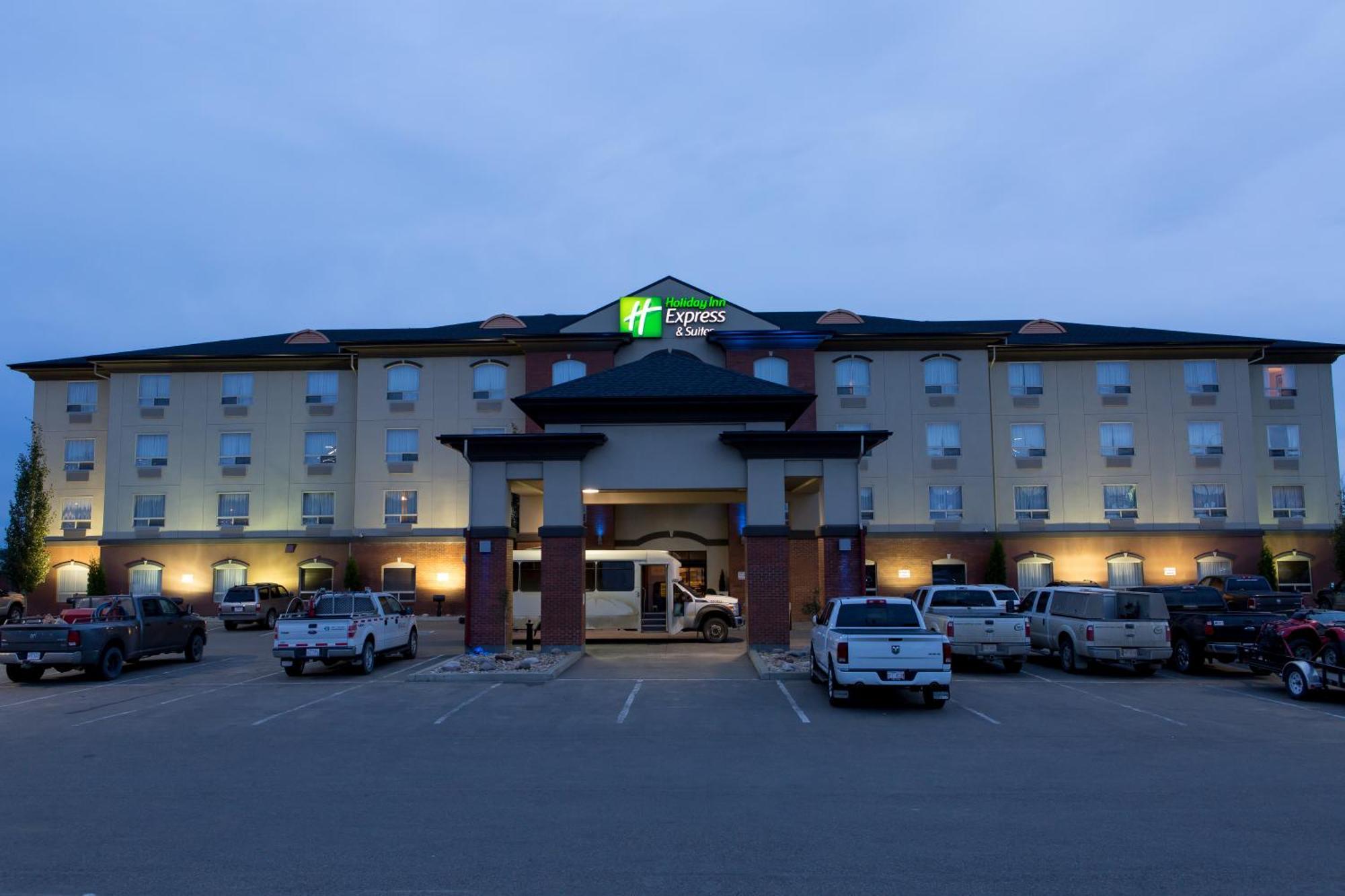 Holiday Inn Express & Suites Drayton Valley By Ihg Buitenkant foto
