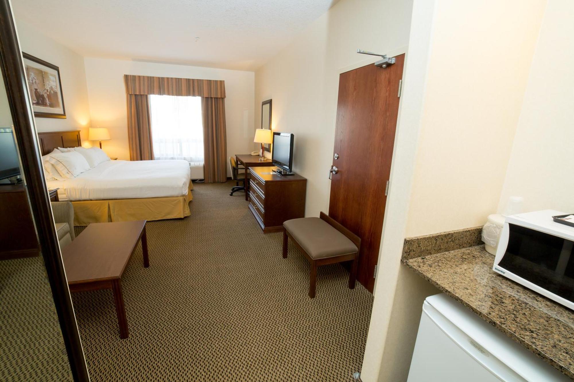 Holiday Inn Express & Suites Drayton Valley By Ihg Buitenkant foto