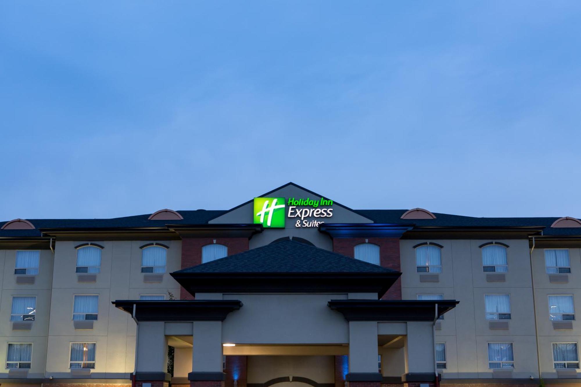 Holiday Inn Express & Suites Drayton Valley By Ihg Buitenkant foto