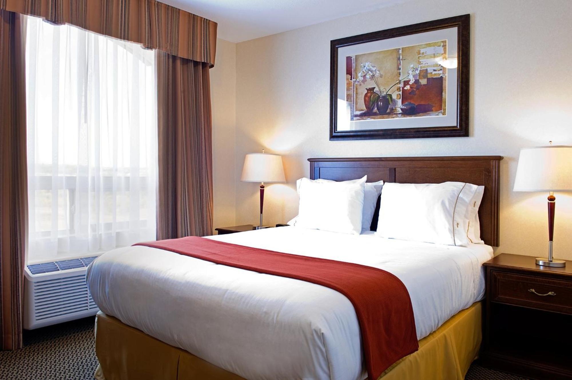 Holiday Inn Express & Suites Drayton Valley By Ihg Buitenkant foto
