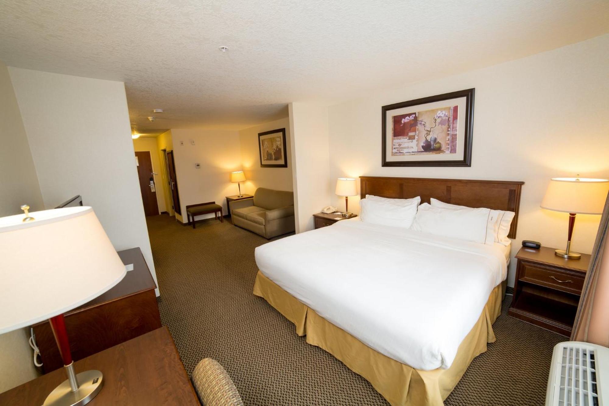 Holiday Inn Express & Suites Drayton Valley By Ihg Buitenkant foto