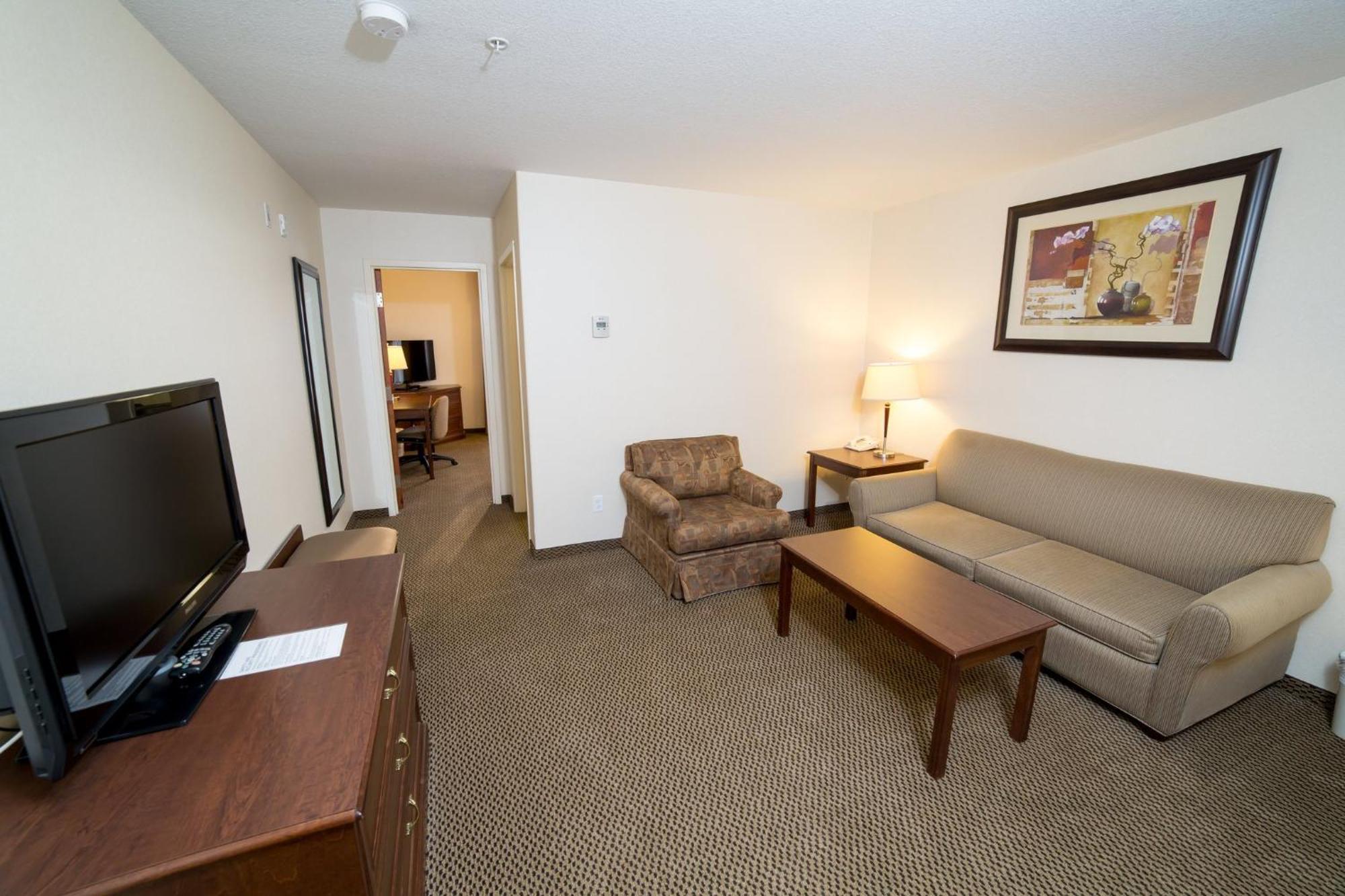 Holiday Inn Express & Suites Drayton Valley By Ihg Buitenkant foto